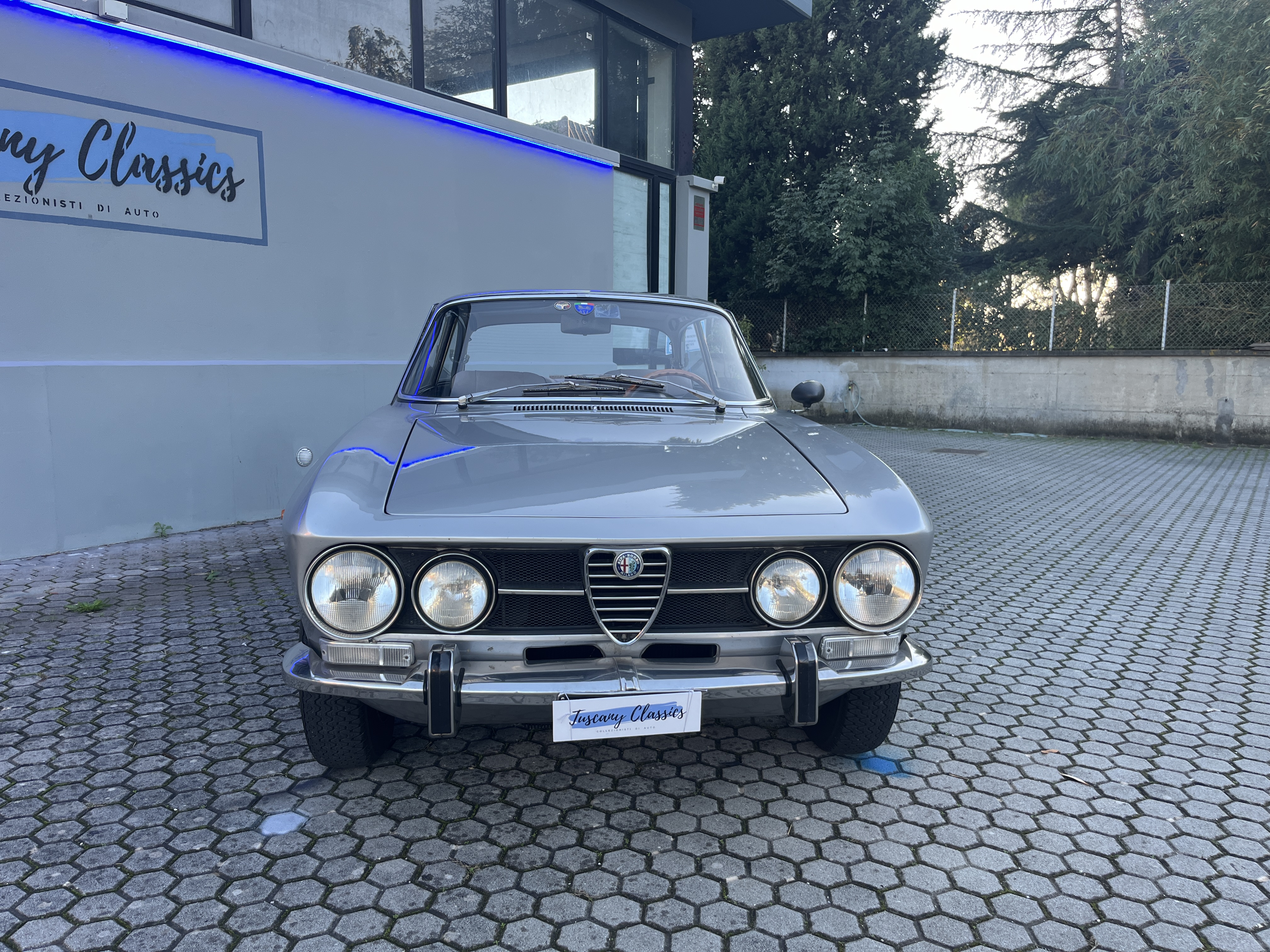 Alfa Romeo GT 1750