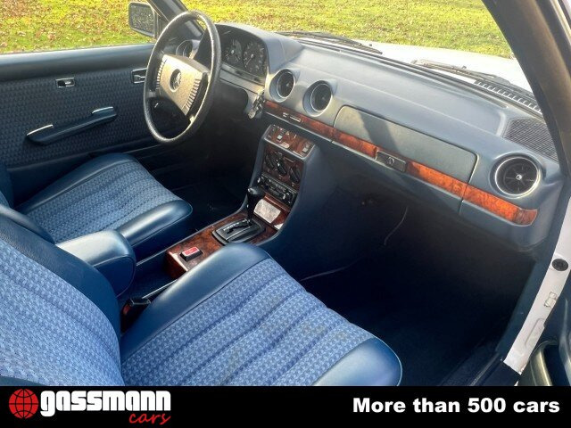 Mercedes Benz 280 Coupe mit Schiebedach  - C123 