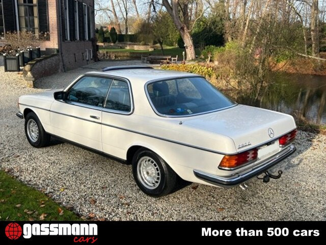 Mercedes Benz 280 Coupe mit Schiebedach  - C123 