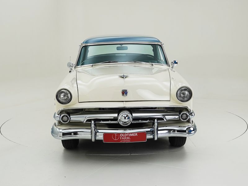Ford Victoria Crestline V8 \'54 
