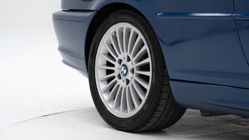 BMW  E46 325ci \'2001 