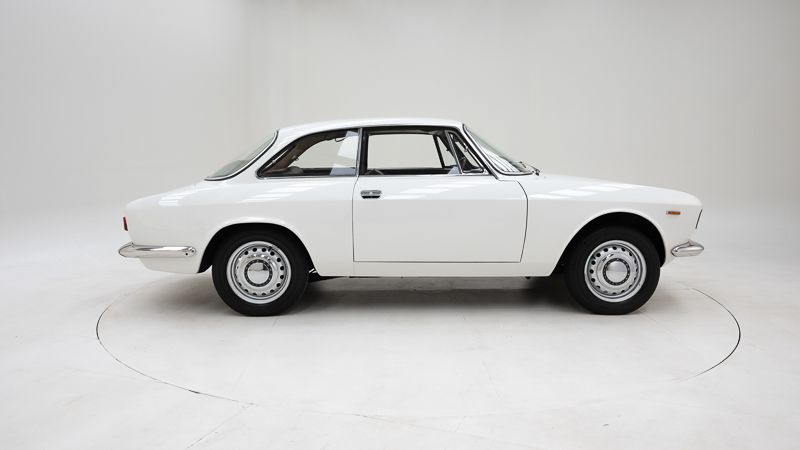 Alfa Romeo 1600 Giulia Sprint GT \'66 