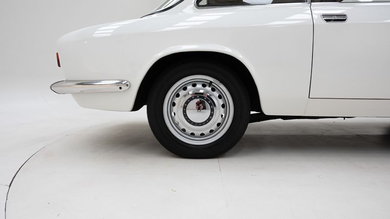 Alfa Romeo 1600 Giulia Sprint GT \'66 