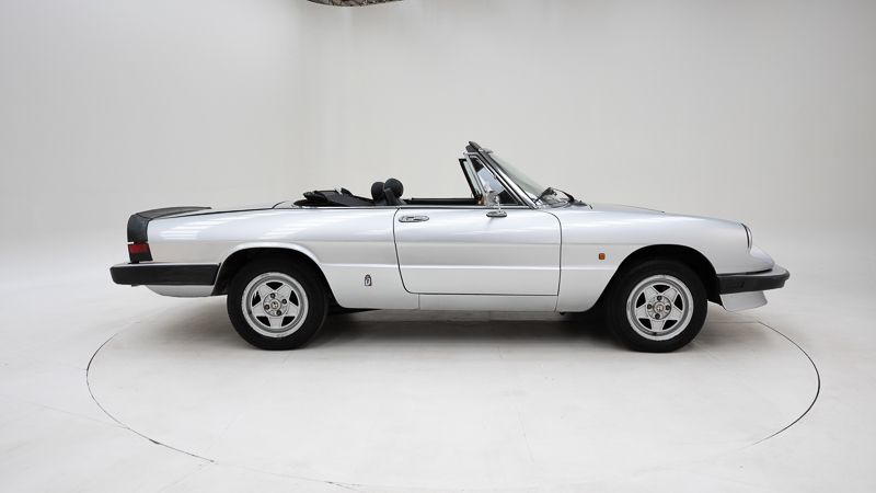 Alfa Romeo 2000 Spider 3 \'84 