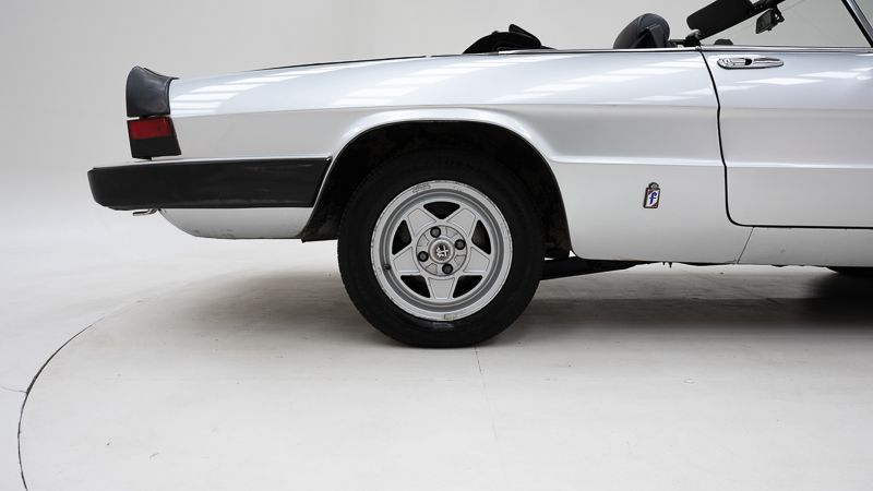 Alfa Romeo 2000 Spider 3 \'84 