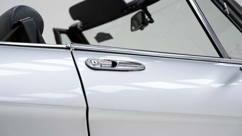 Alfa Romeo 2000 Spider 3 \'84 
