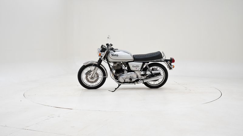 Norton Commando 850 \'75 