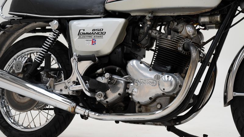 Norton Commando 850 \'75 