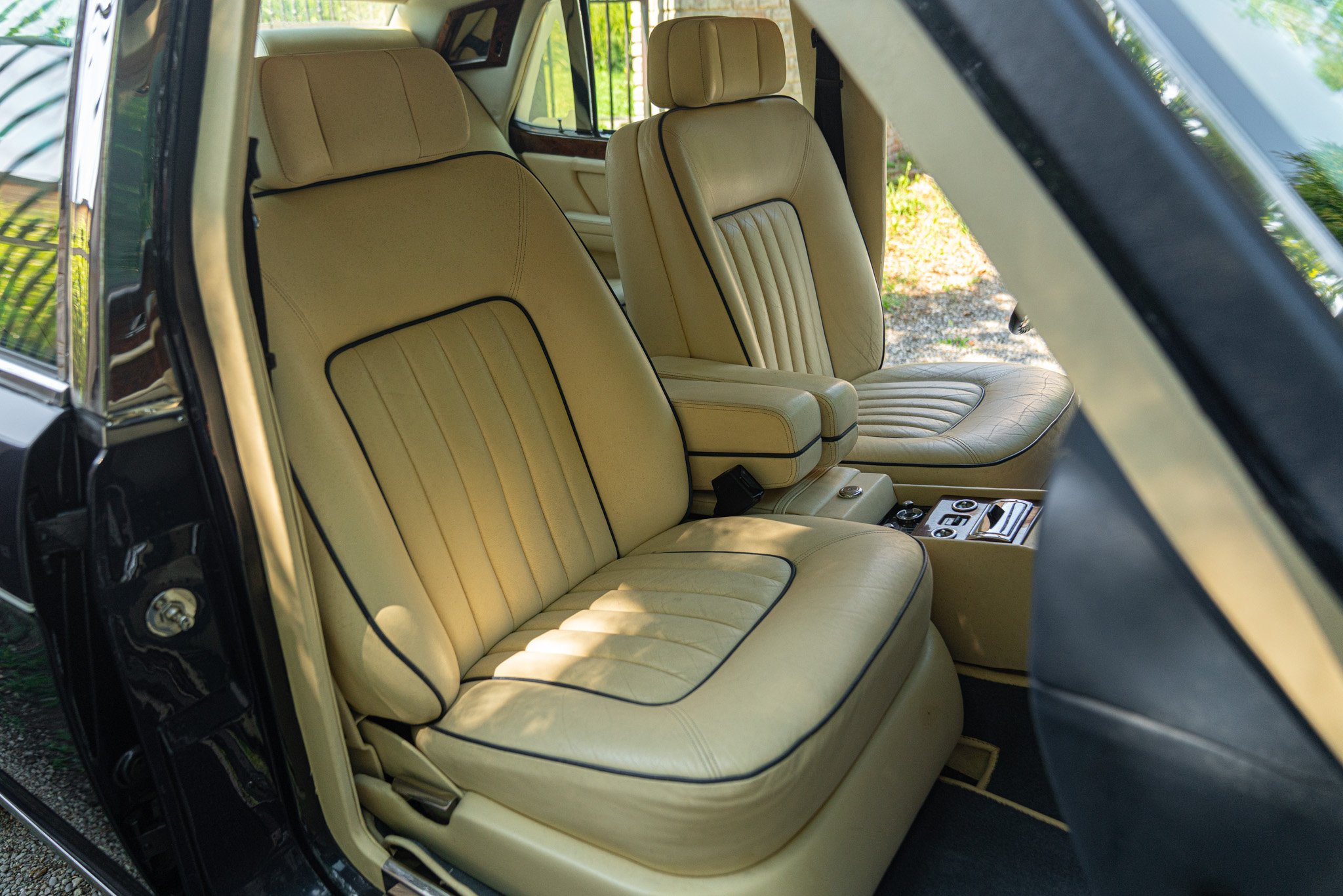 Bentley MULSANNE - BRV (Bullet Resistant Vehicle) 