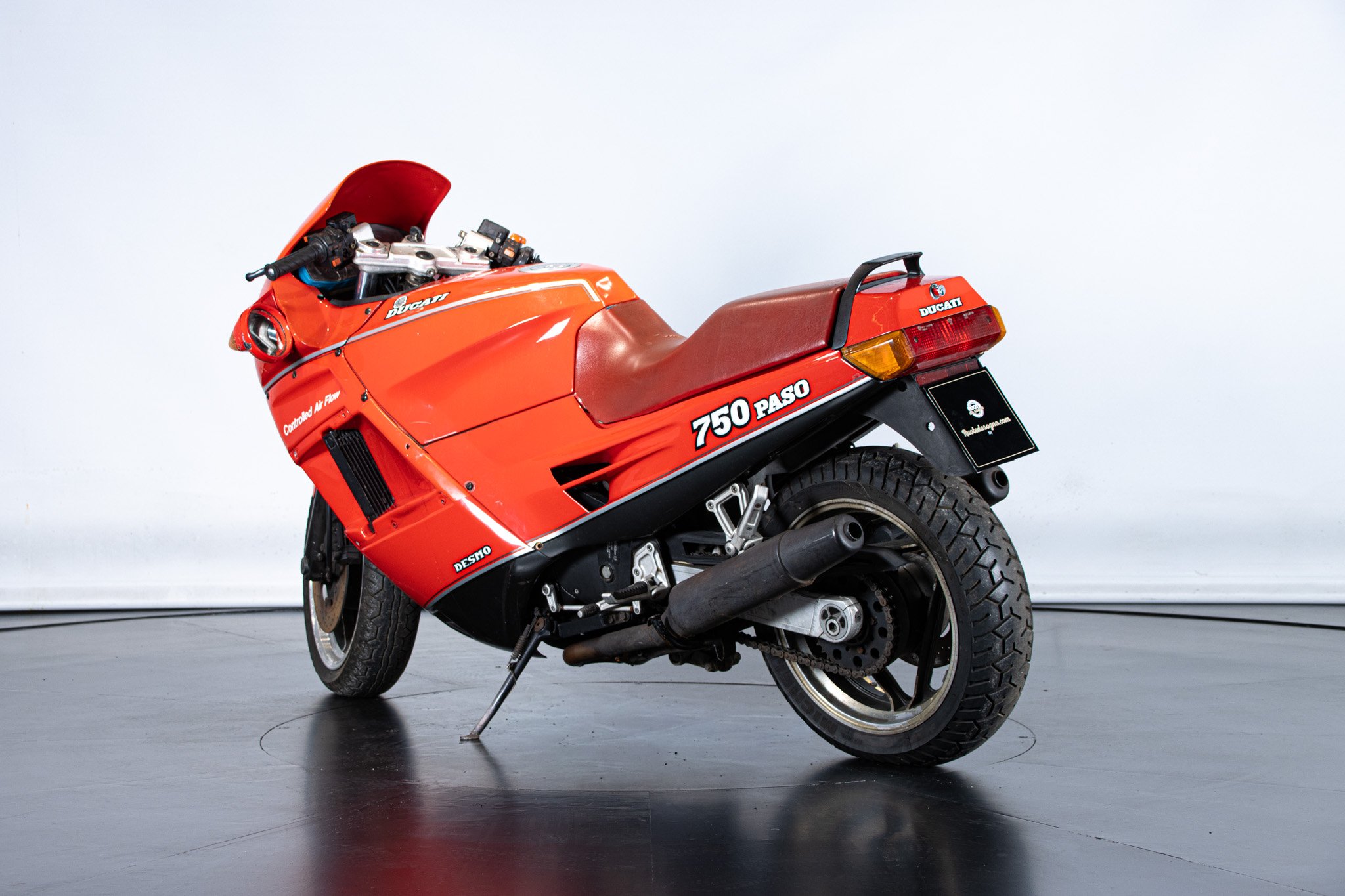 Ducati PASO 750 