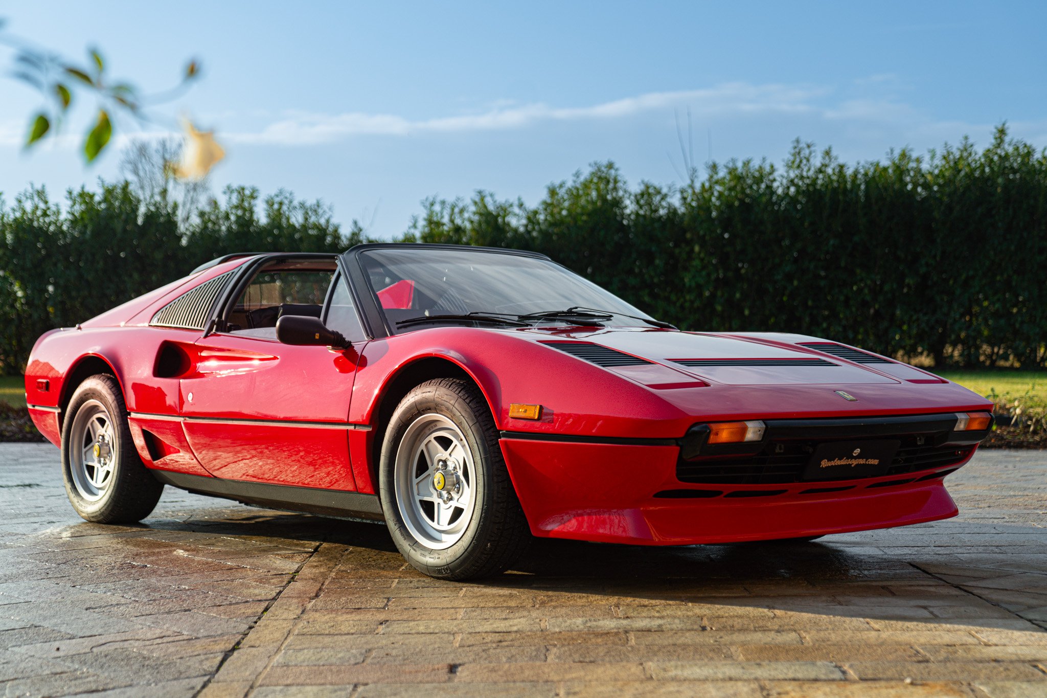 Ferrari FERRARI 208 GTS TURBO 