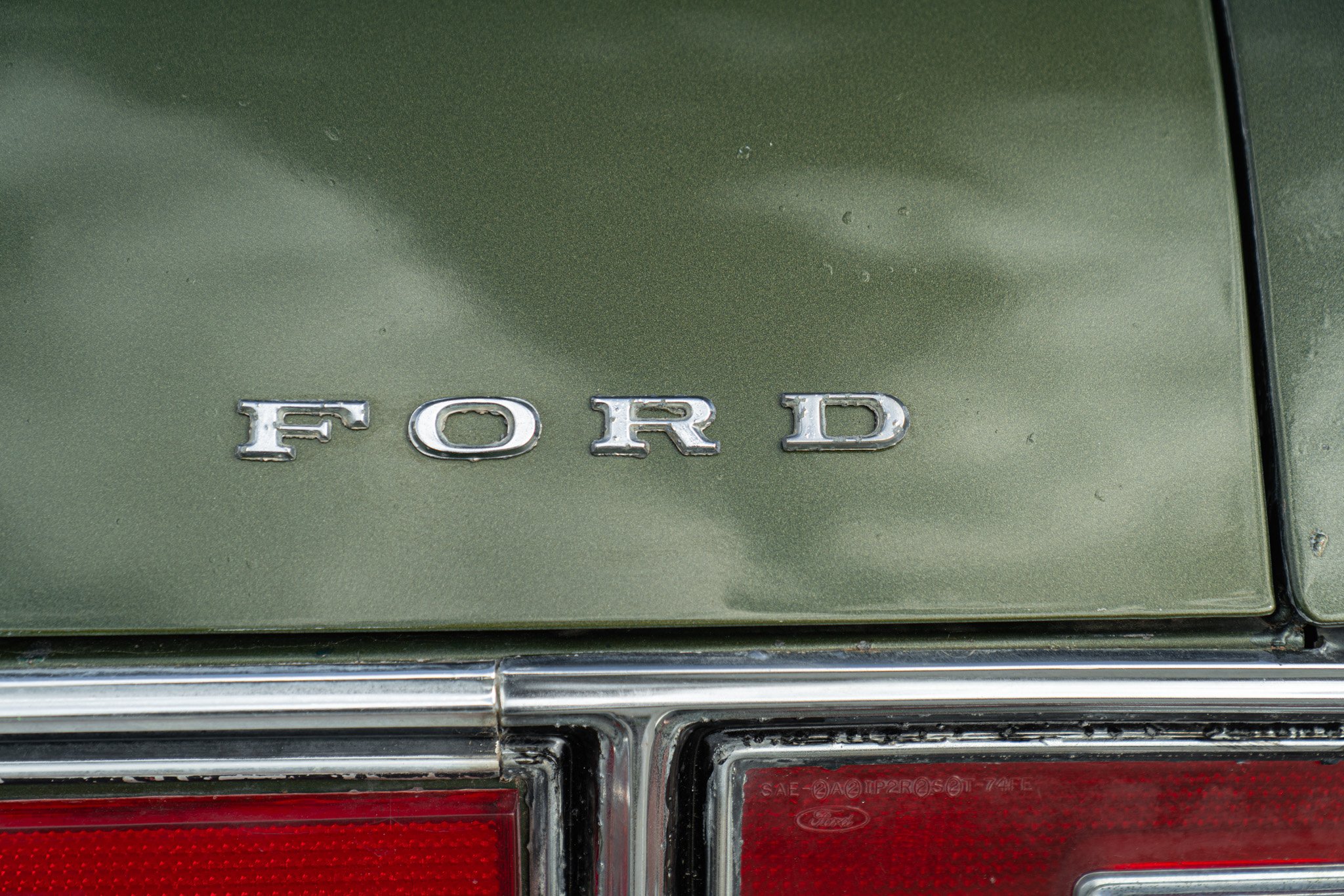 Ford GRAN TORINO 4 DOOR 5.7 V8 BROUGHAM 