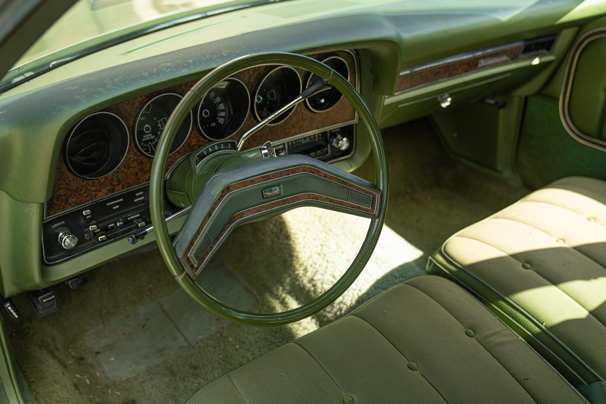 Ford GRAN TORINO 4 DOOR 5.7 V8 BROUGHAM 