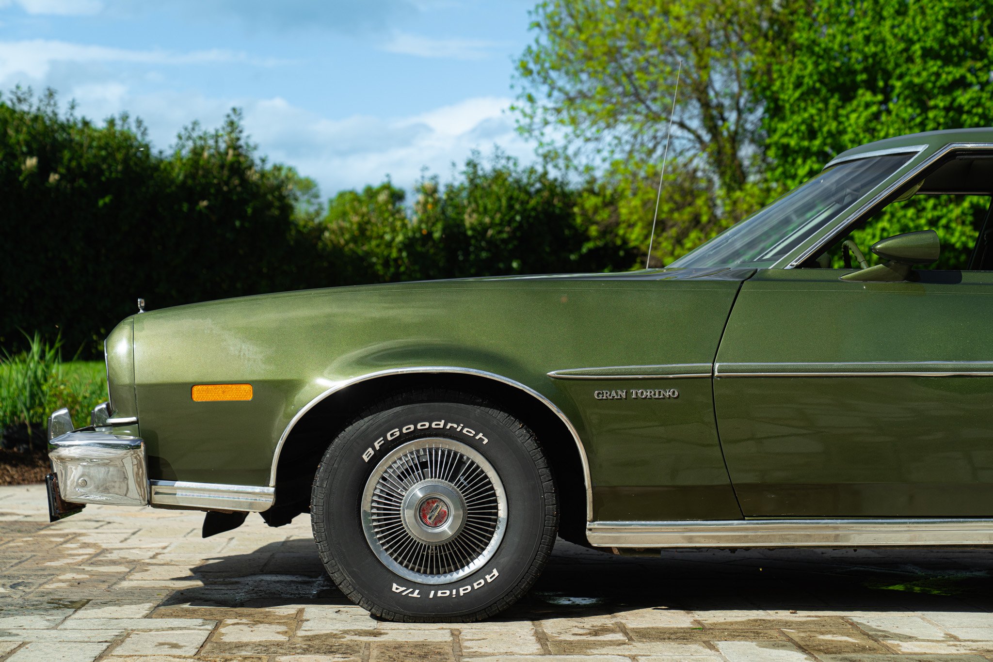 Ford GRAN TORINO 4 DOOR 5.7 V8 BROUGHAM 
