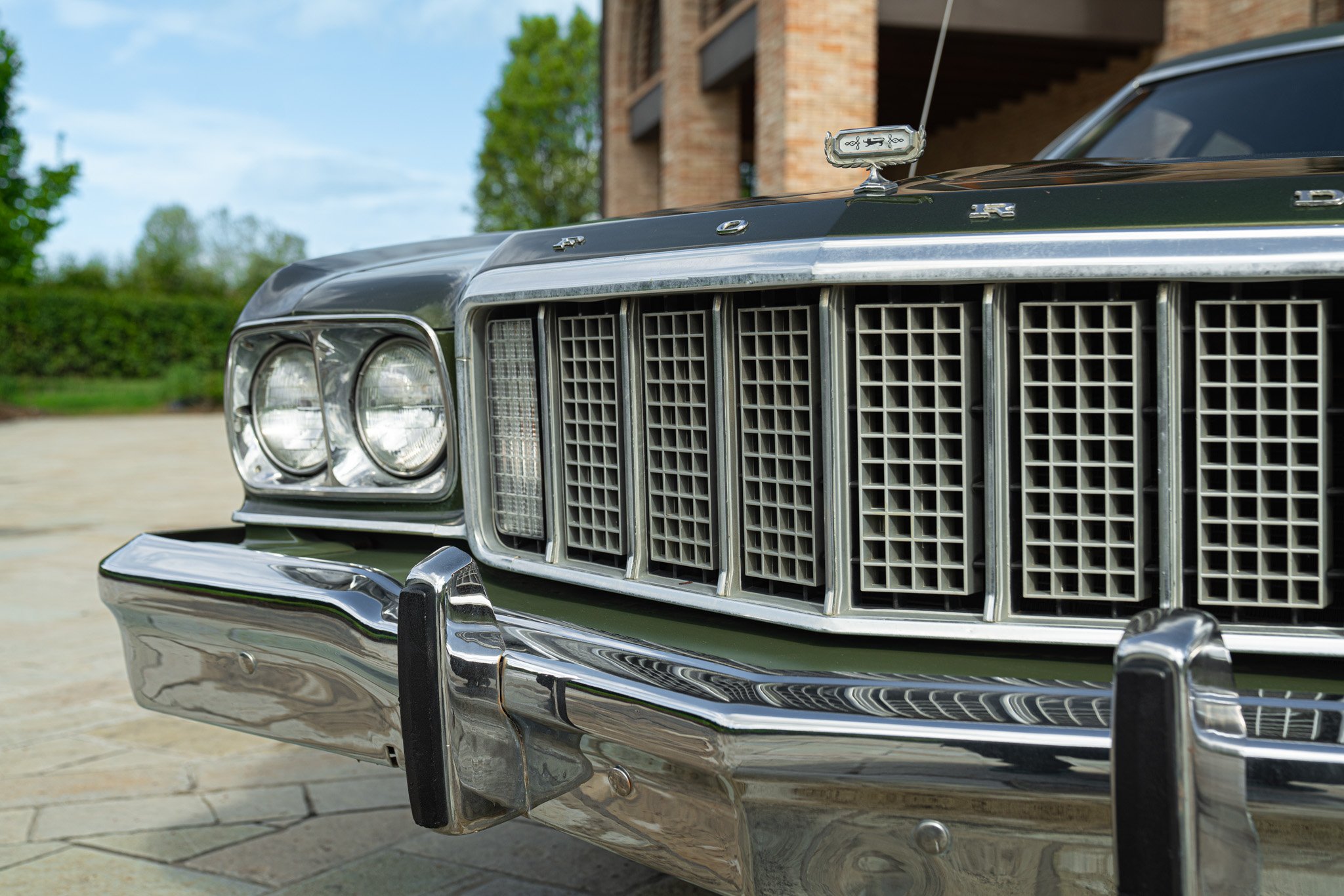 Ford GRAN TORINO 4 DOOR 5.7 V8 BROUGHAM 