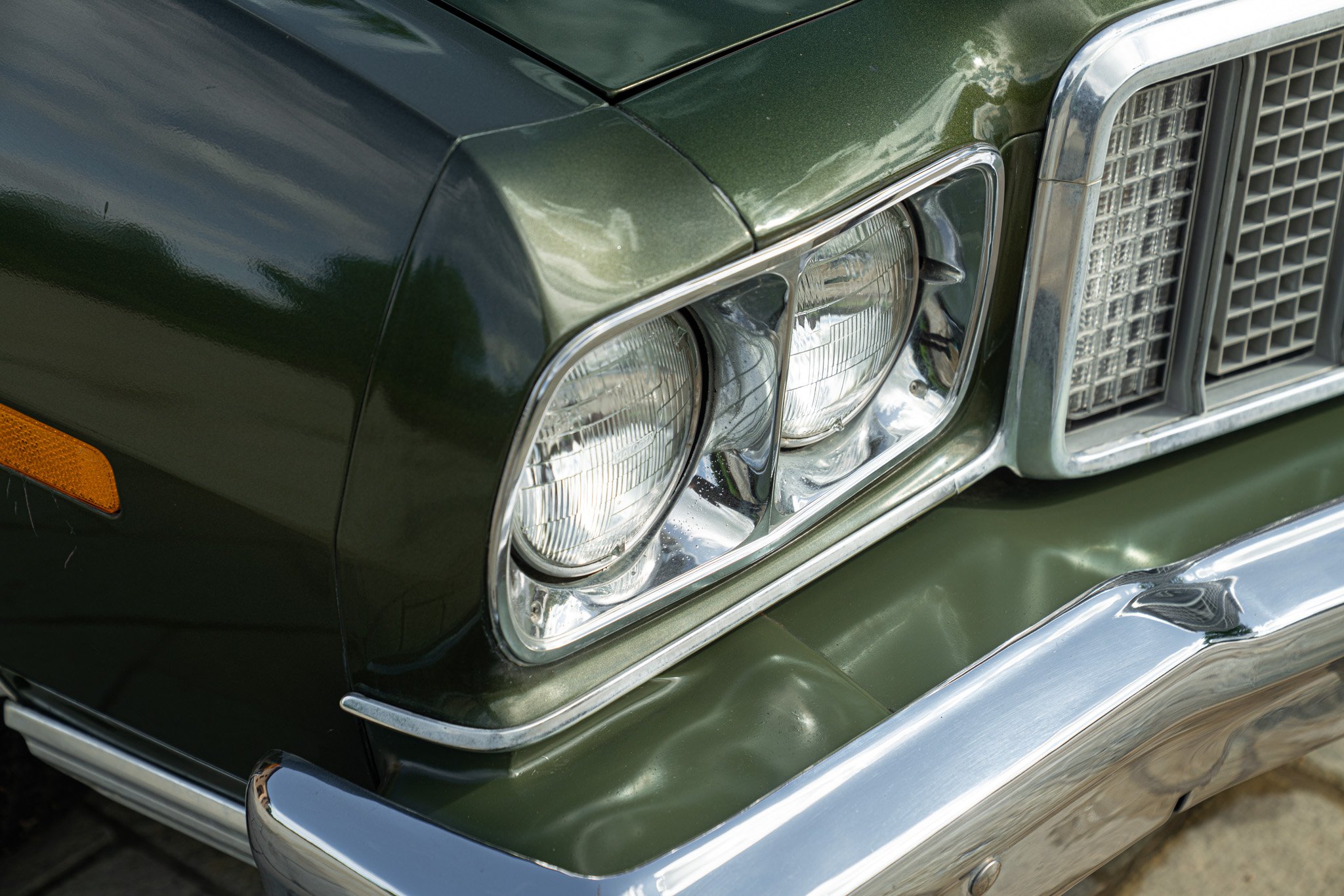 Ford GRAN TORINO 4 DOOR 5.7 V8 BROUGHAM 