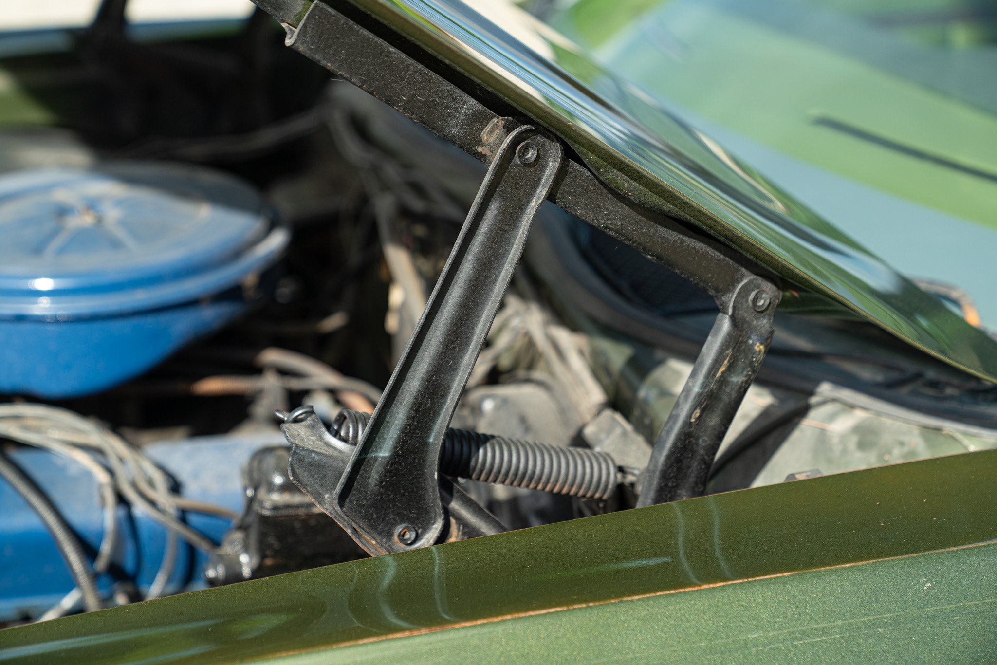 Ford GRAN TORINO 4 DOOR 5.7 V8 BROUGHAM 