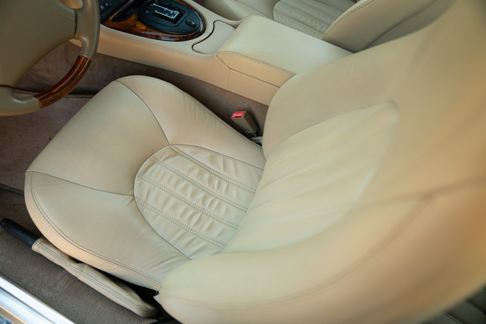 Jaguar XK8 