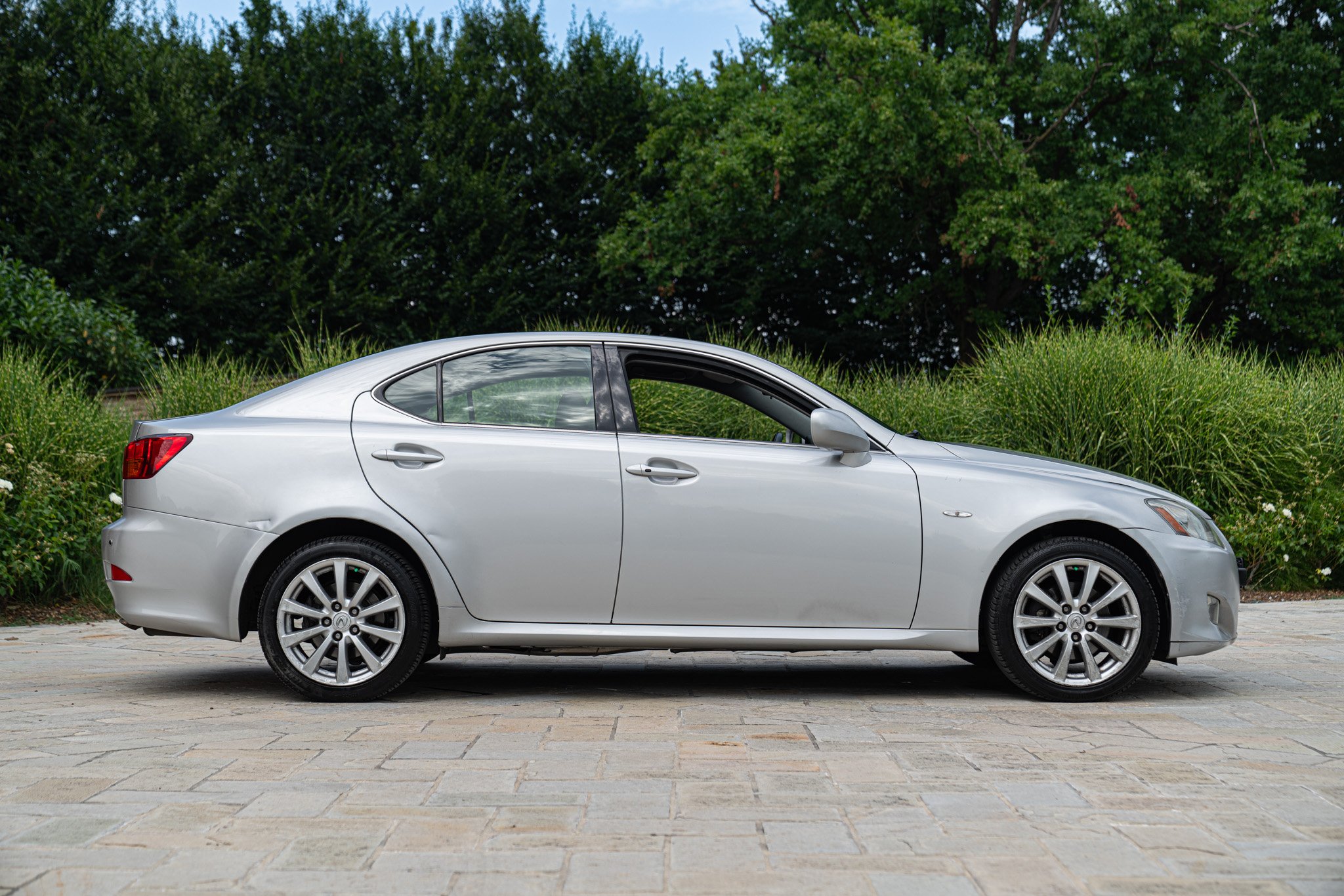 Lexus IS 220 D 