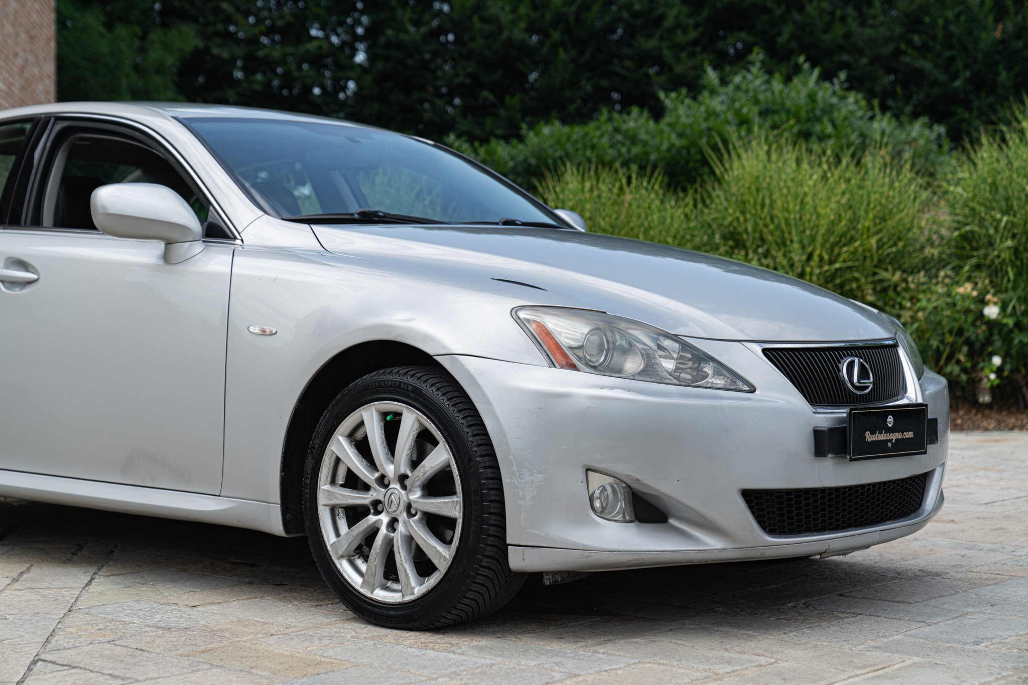 Lexus IS 220 D 