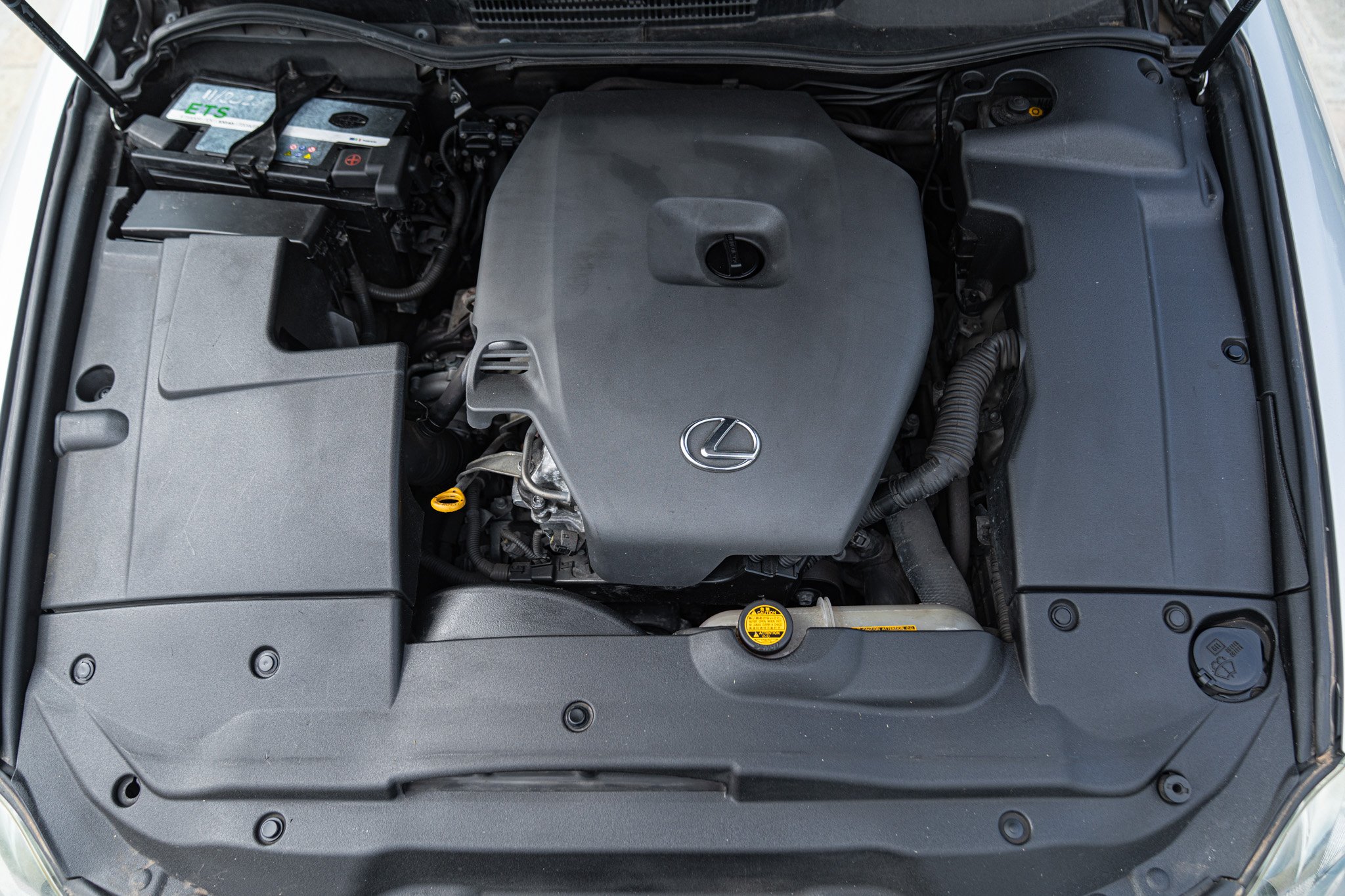 Lexus IS 220 D 