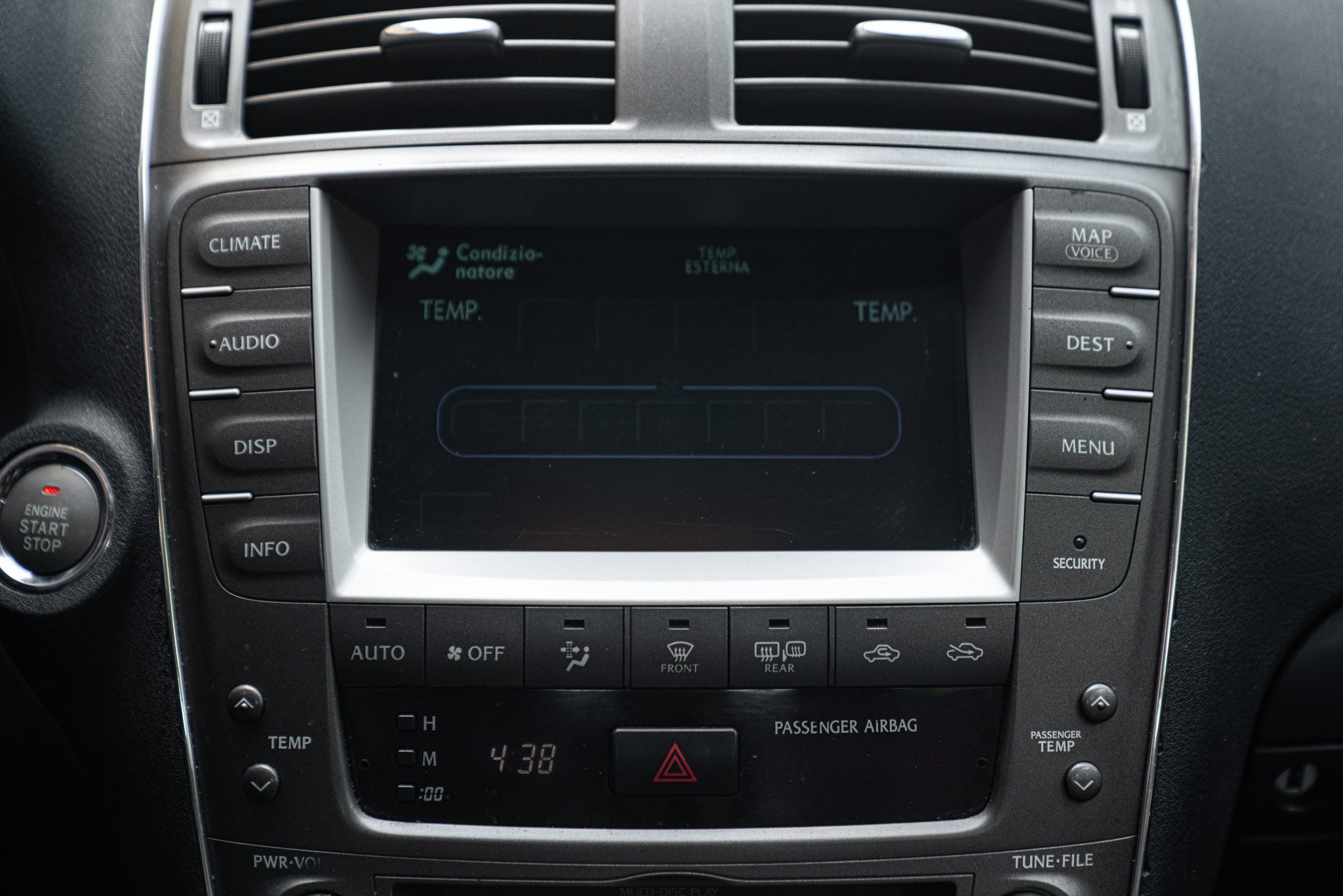 Lexus IS 220 D 