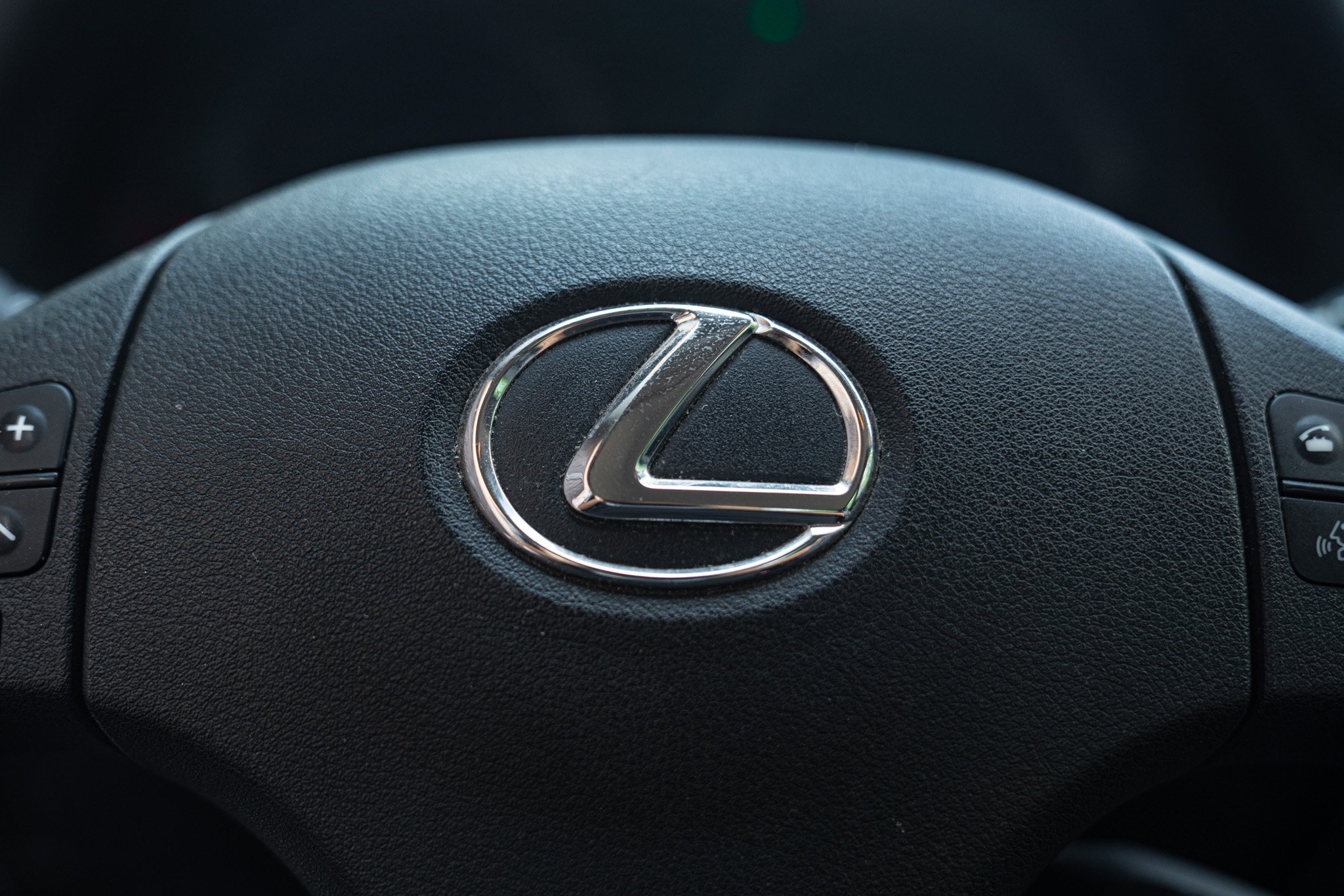 Lexus IS 220 D 