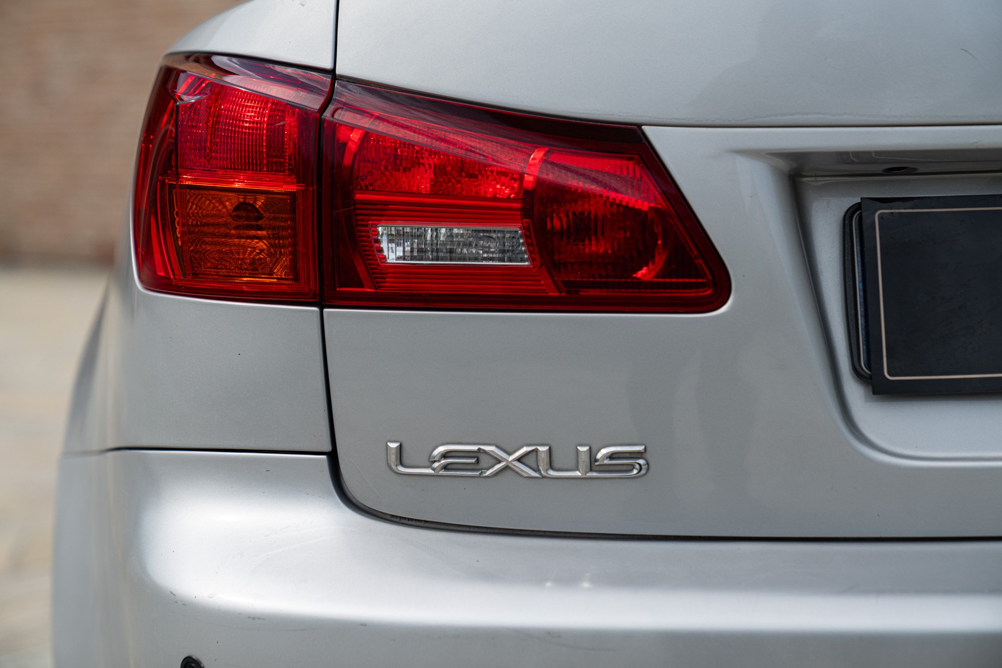 Lexus IS 220 D 