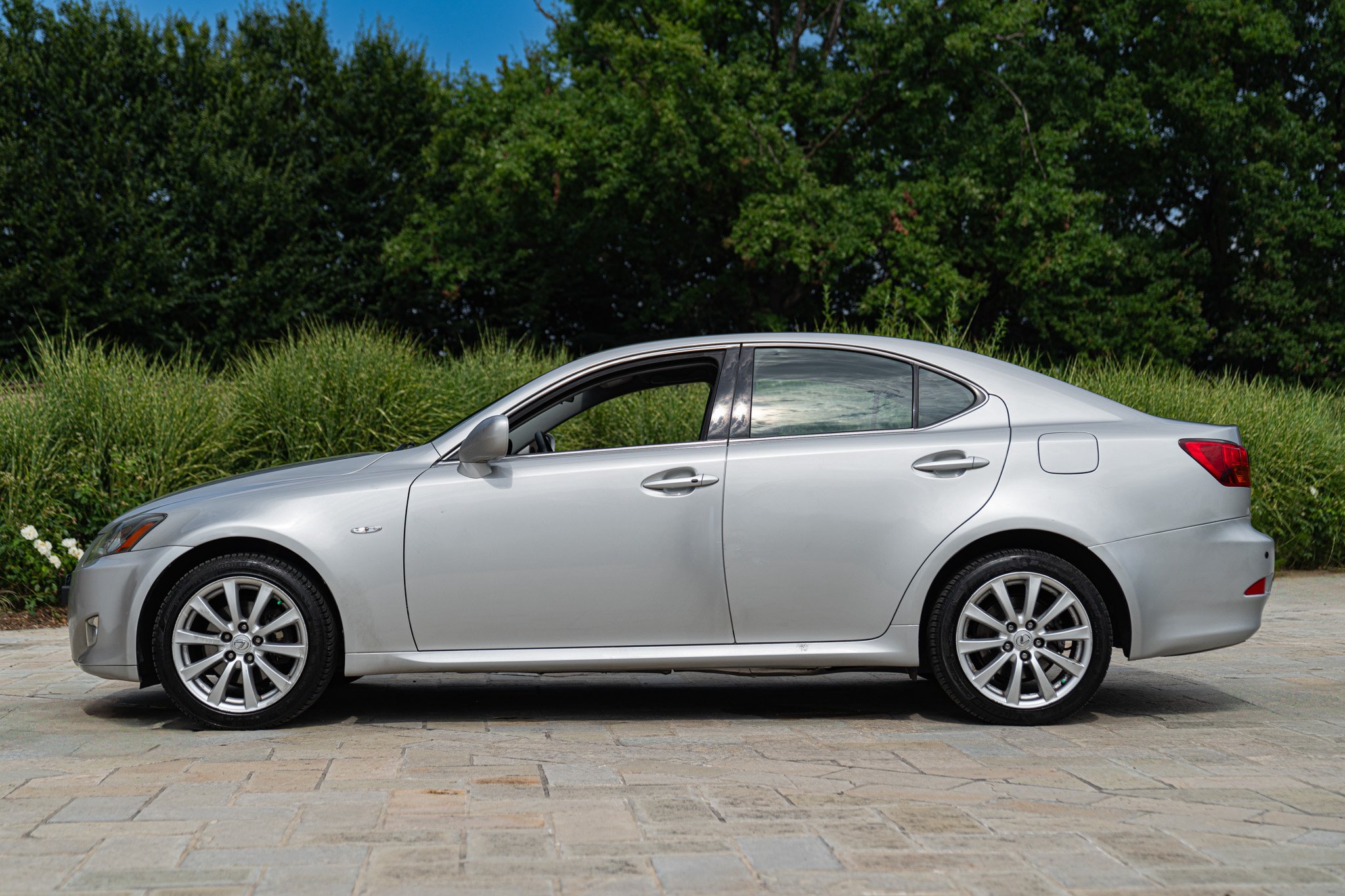 Lexus IS 220 D 