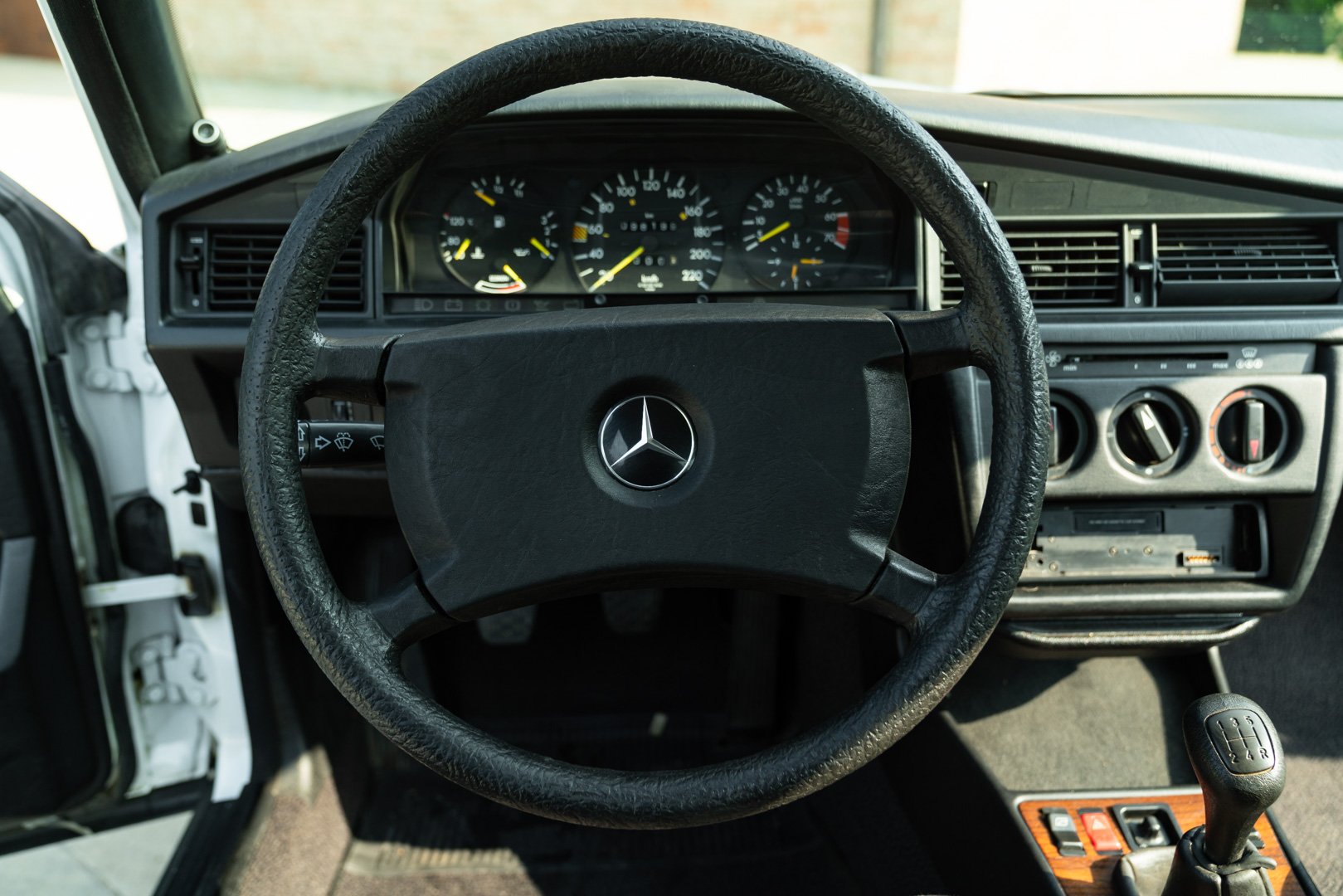 Mercedes Benz 190 E 