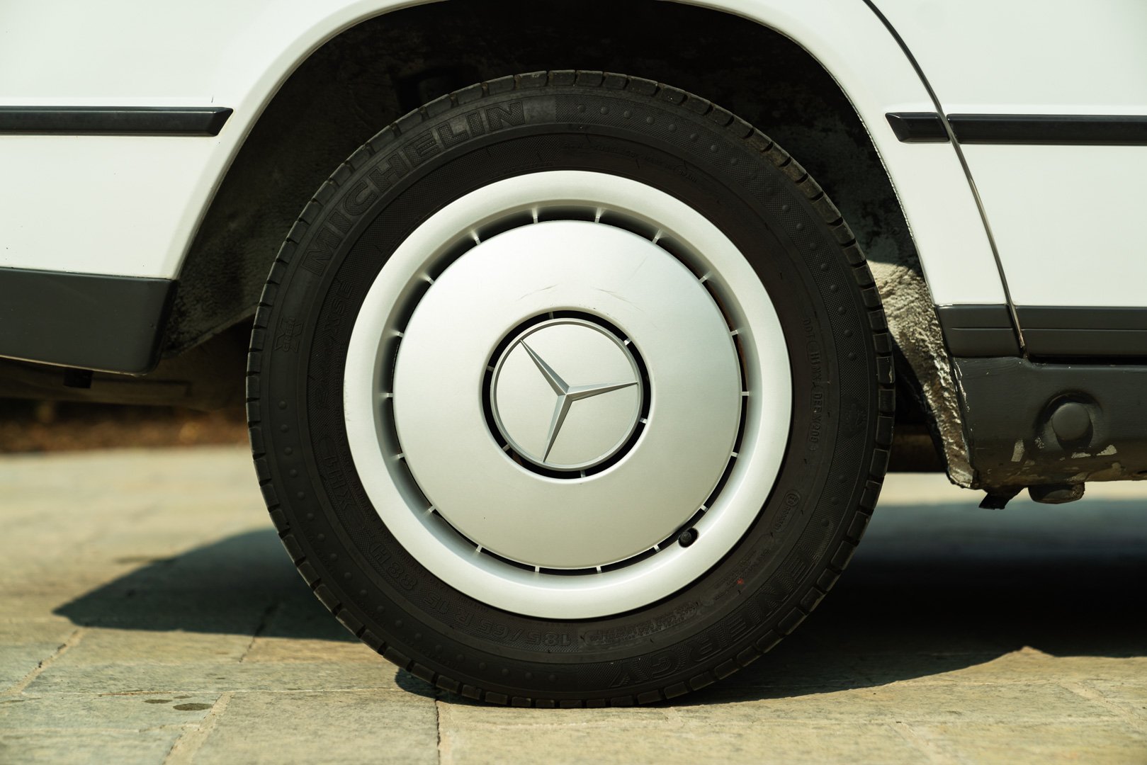 Mercedes Benz 190 E 