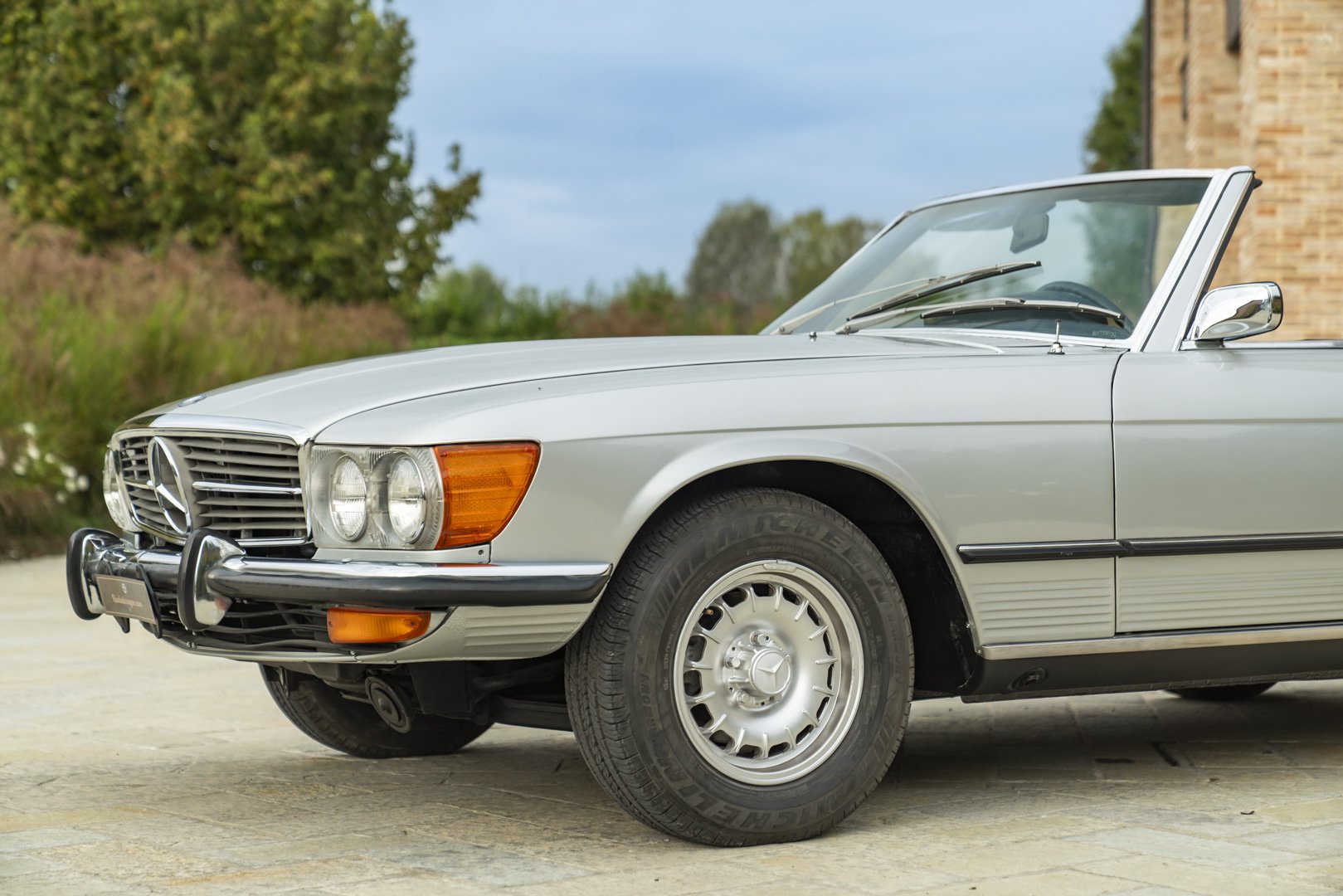 Mercedes Benz 450 SL 