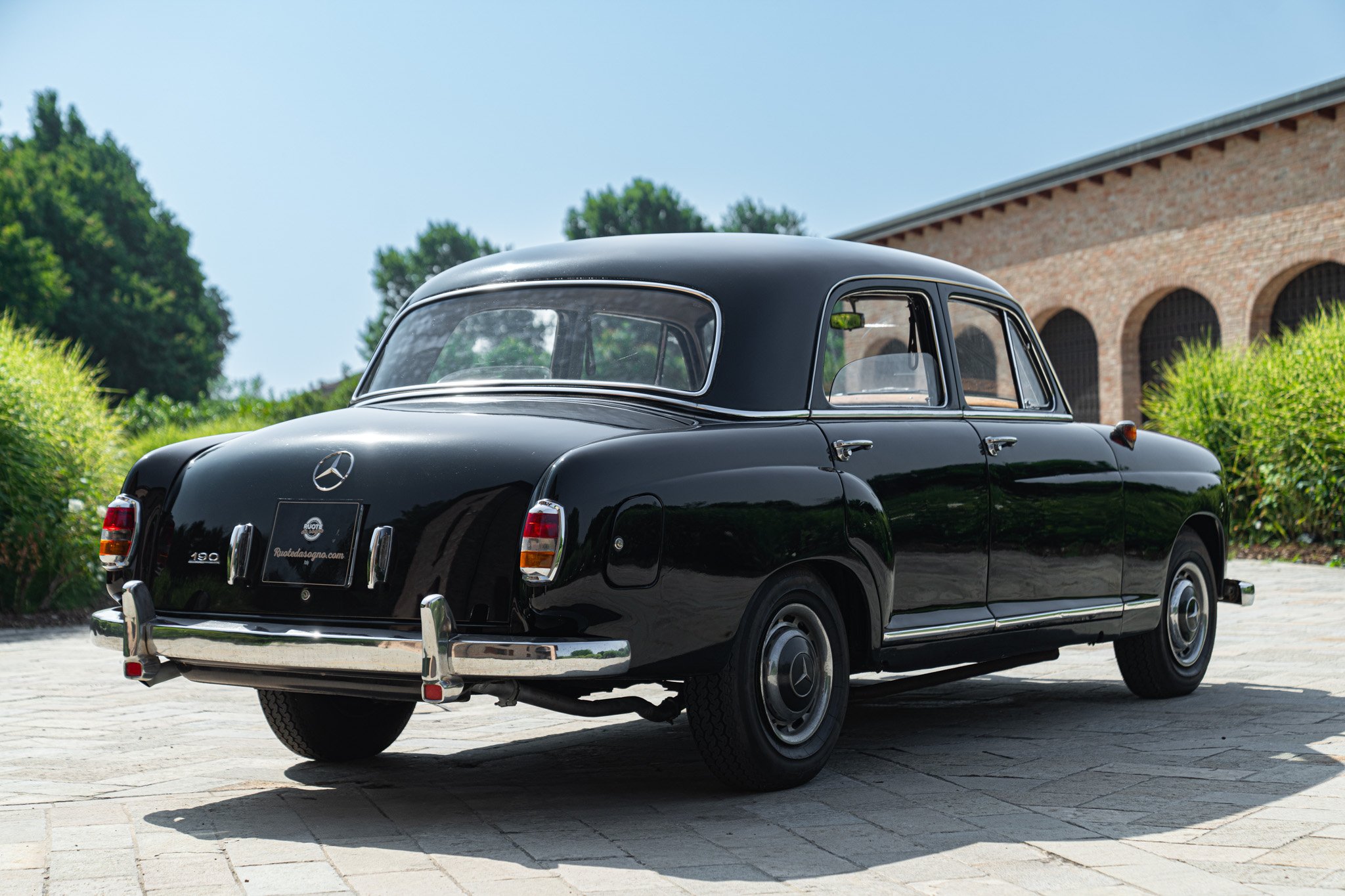 Mercedes Benz 190 