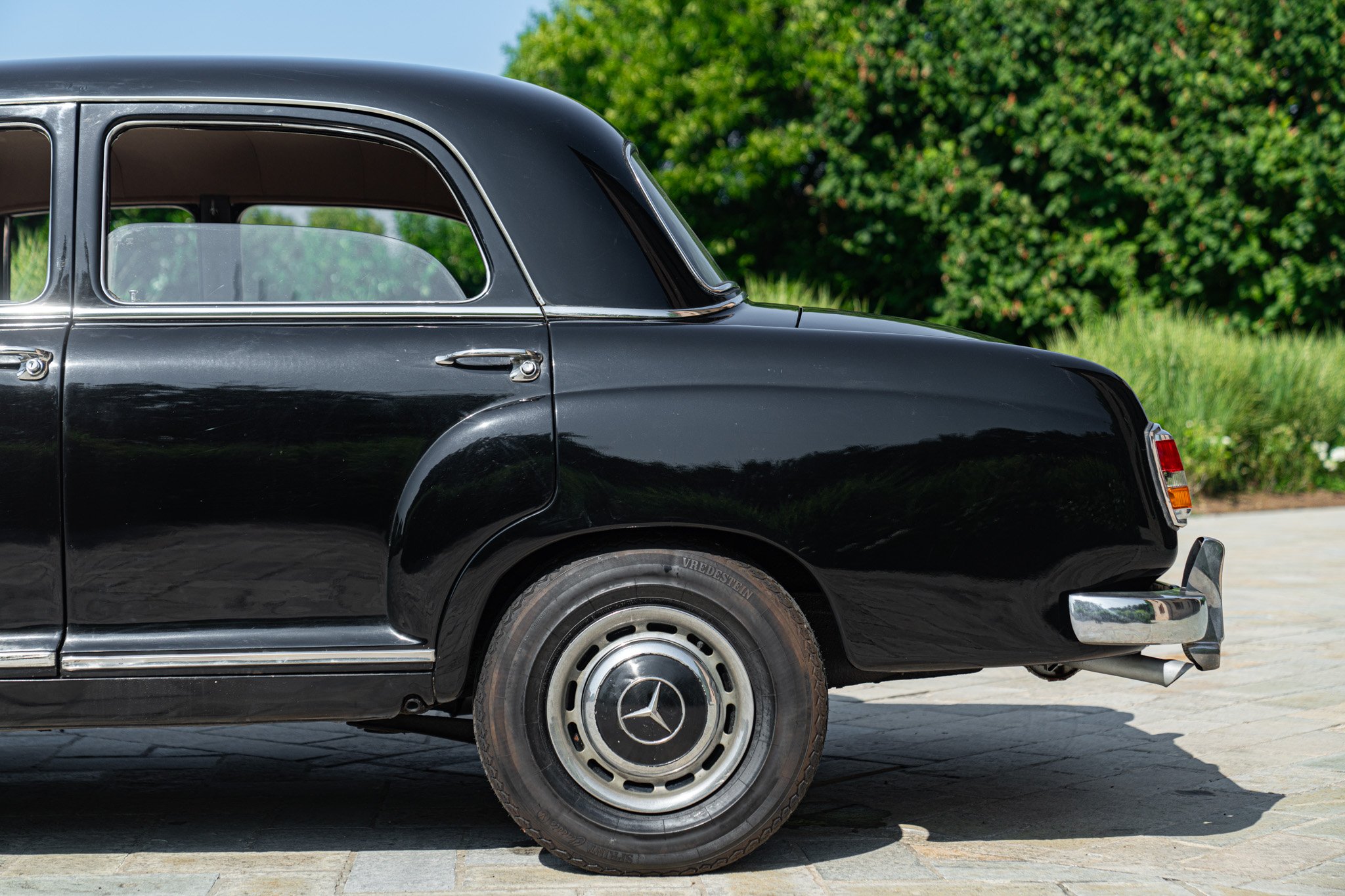 Mercedes Benz 190 