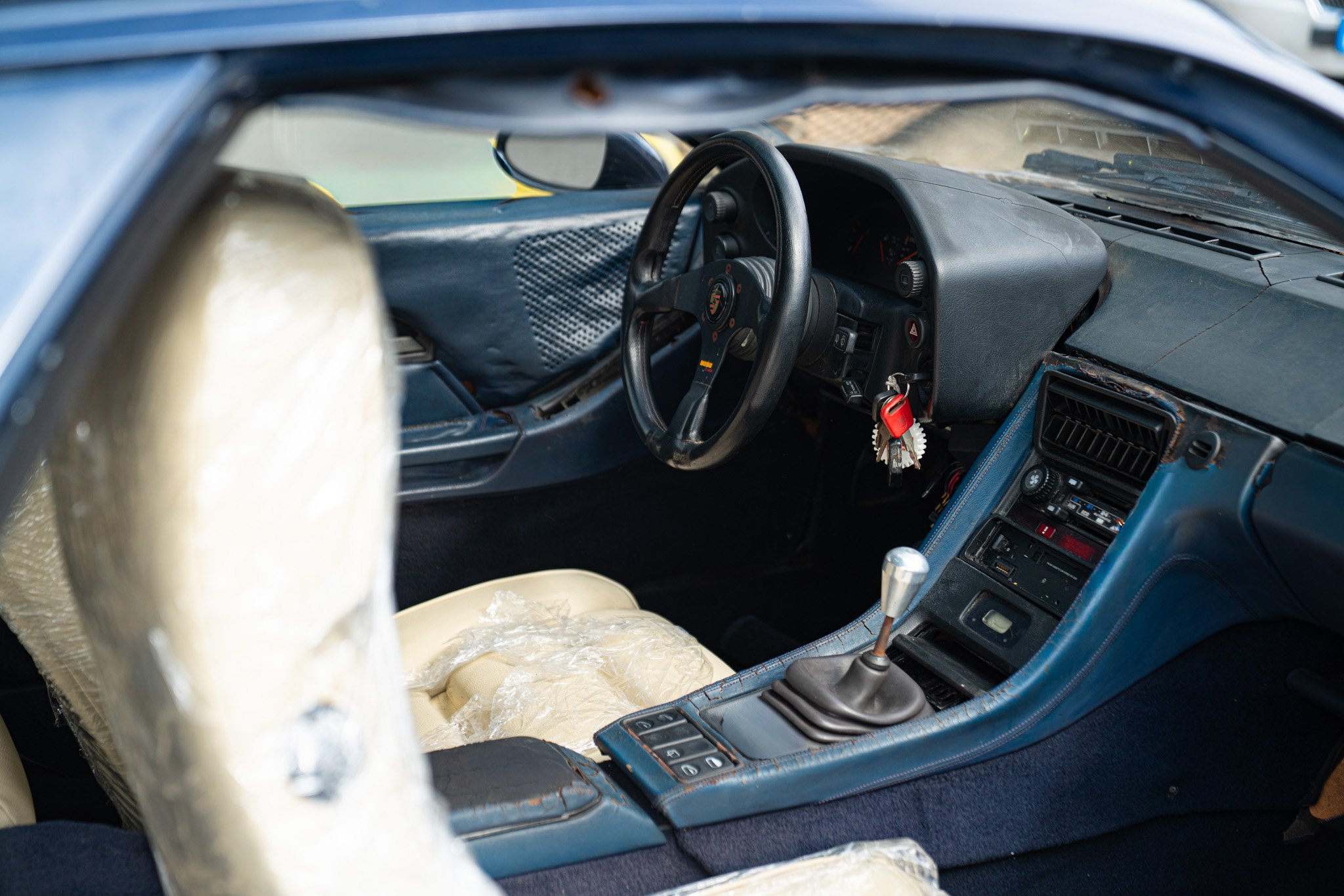 Porsche 928 