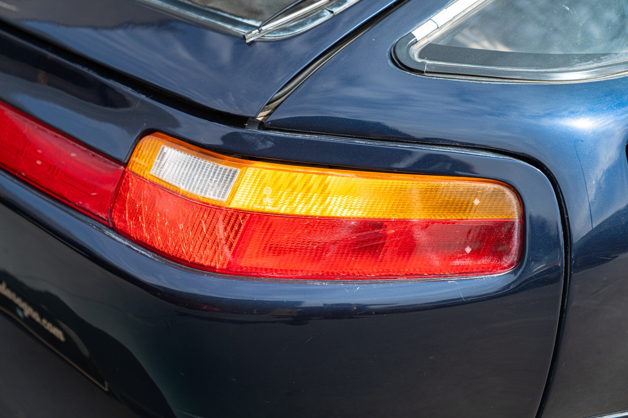 Porsche 928 