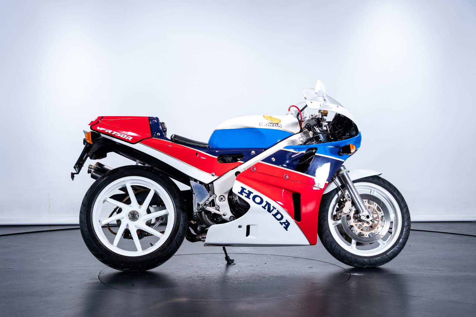 Honda HONDA VFR 750 R (RC30) ALA ORO   
