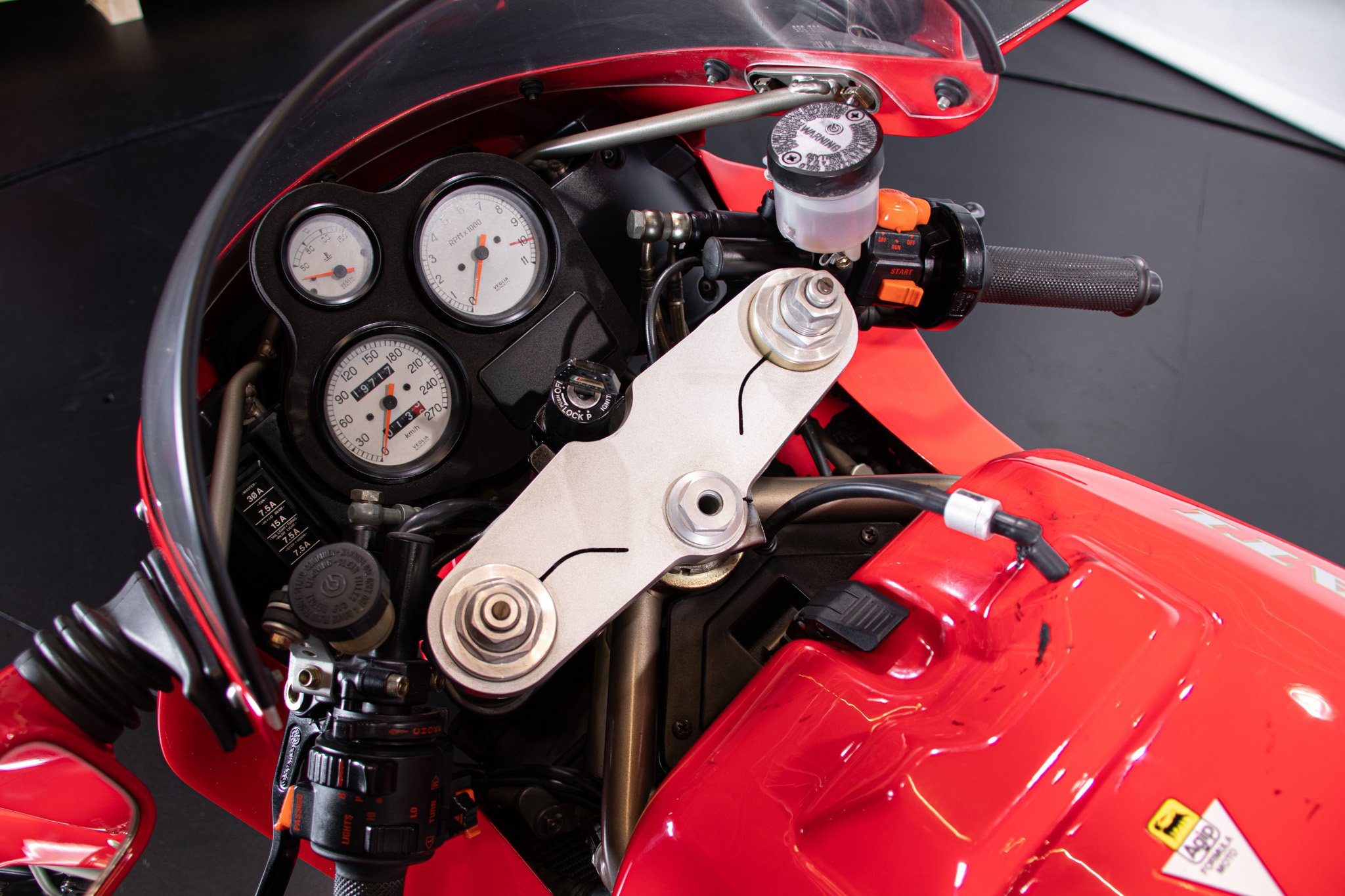 Ducati SUPERBIKE 888 DESMOQUATTRO 