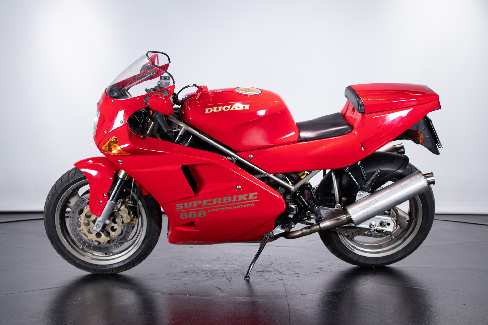 Ducati SUPERBIKE 888 DESMOQUATTRO 