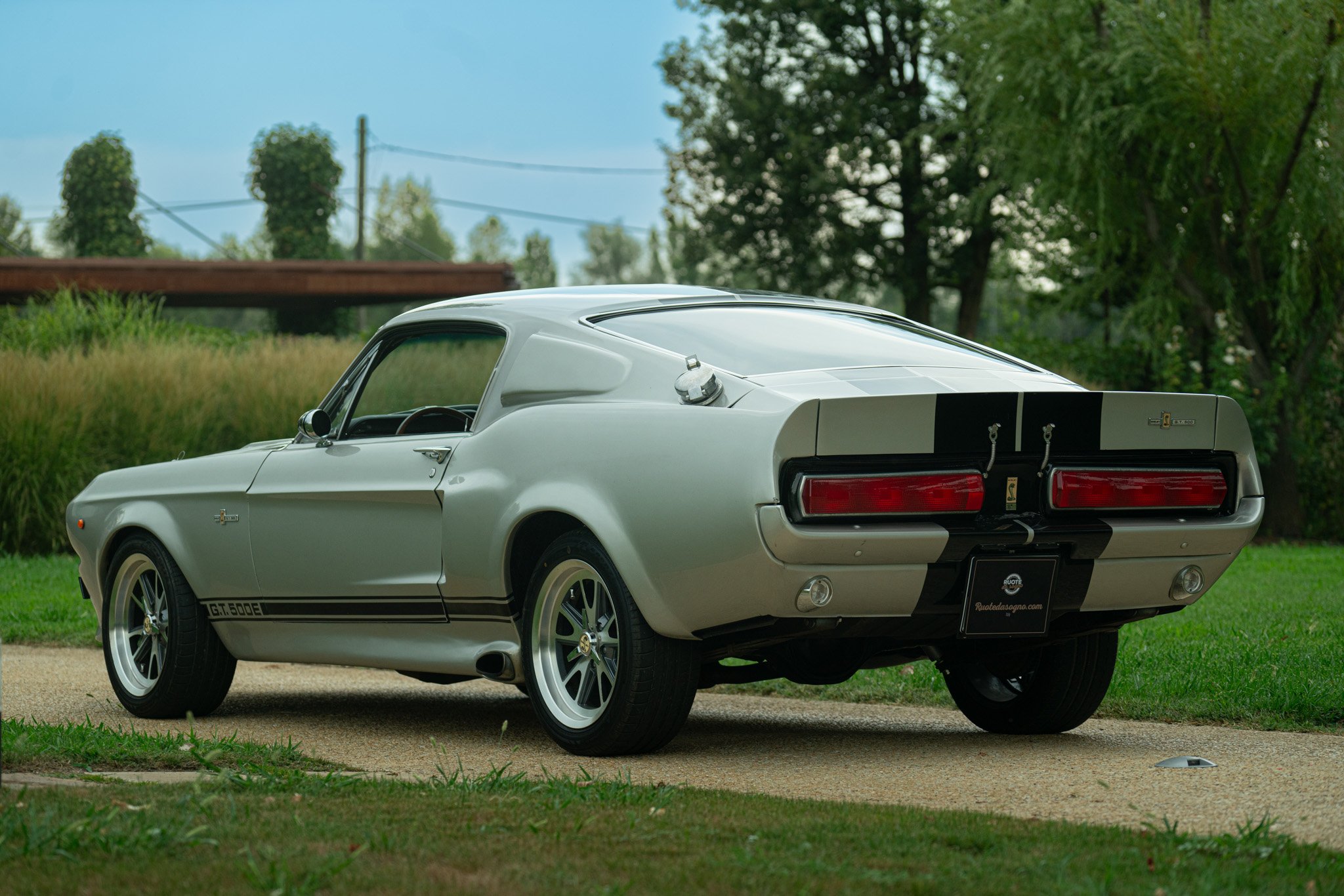 Ford Mustang Shelby GT500 Eleanor Replica 