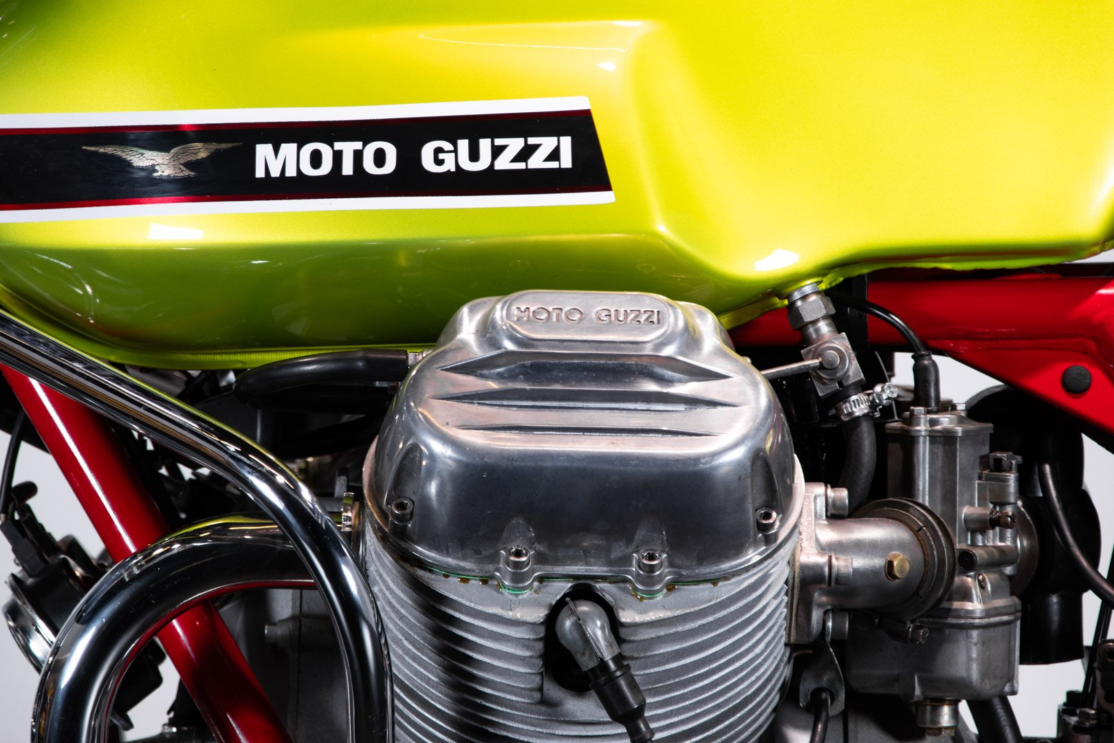 Moto Guzzi V7 SPORT 750 \"Telaio Rosso\" 