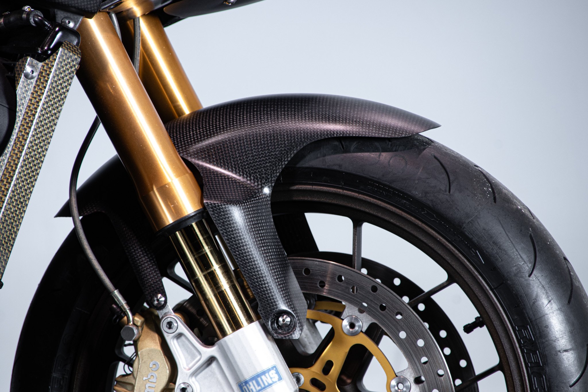 Aprilia RSV R 1000 TUONO 