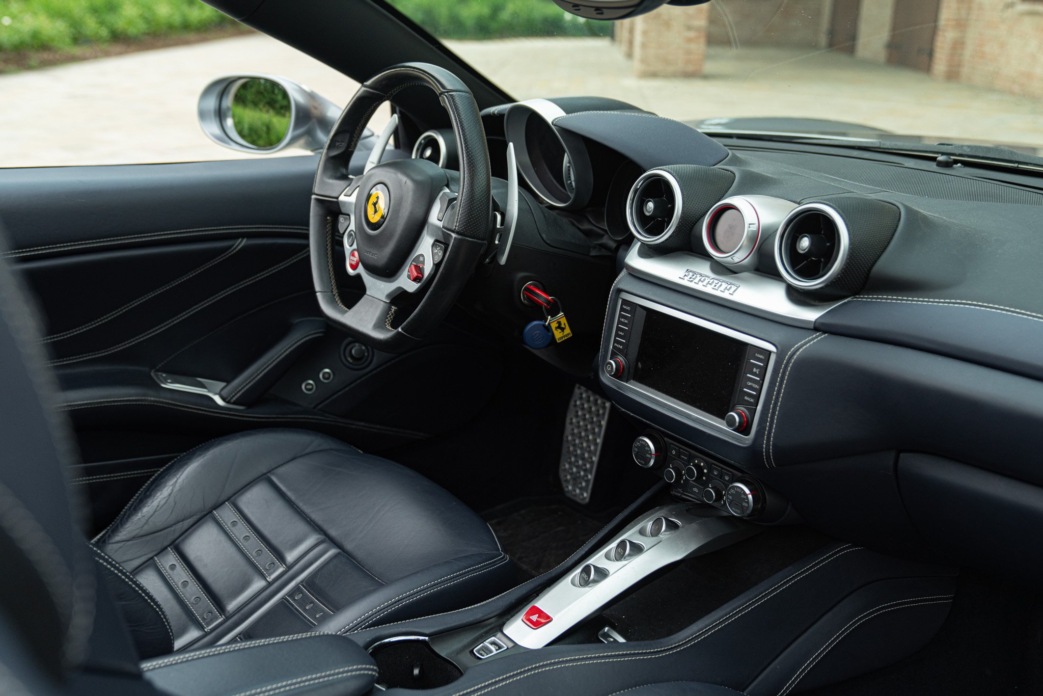 Ferrari CALIFORNIA T 