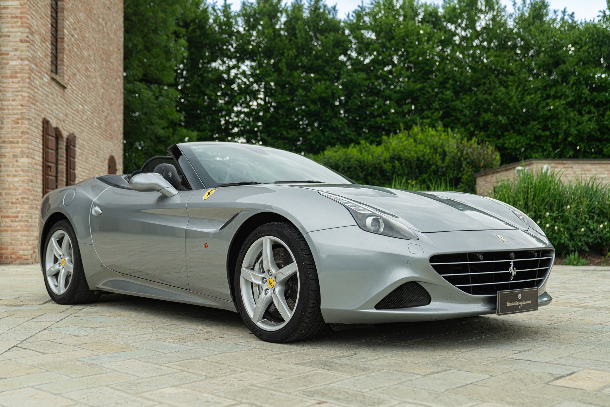 Ferrari CALIFORNIA T 