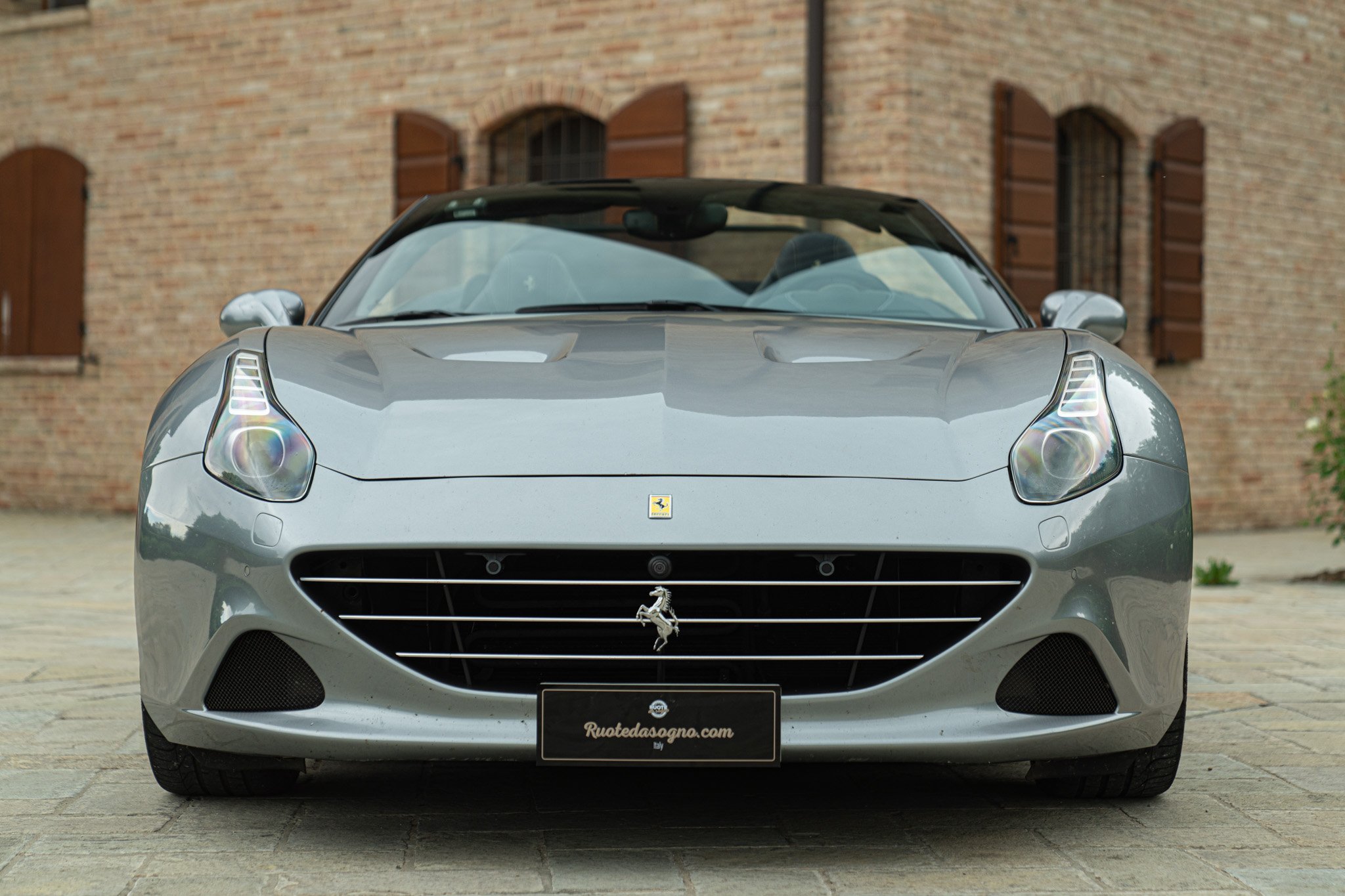 Ferrari CALIFORNIA T 