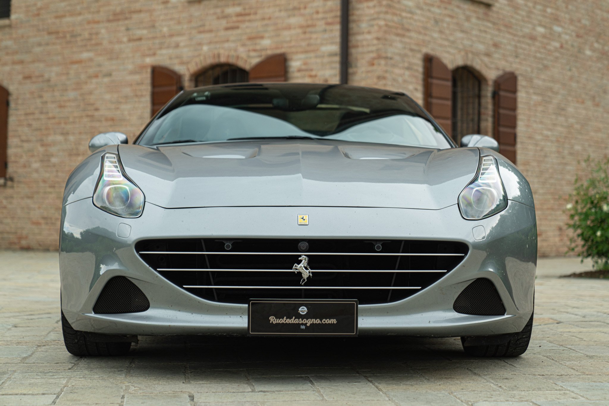 Ferrari CALIFORNIA T 