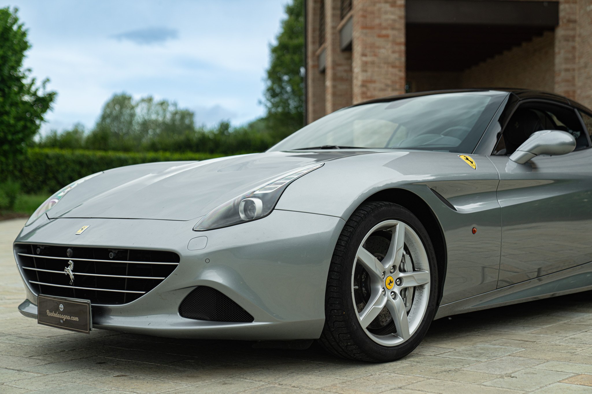Ferrari CALIFORNIA T 