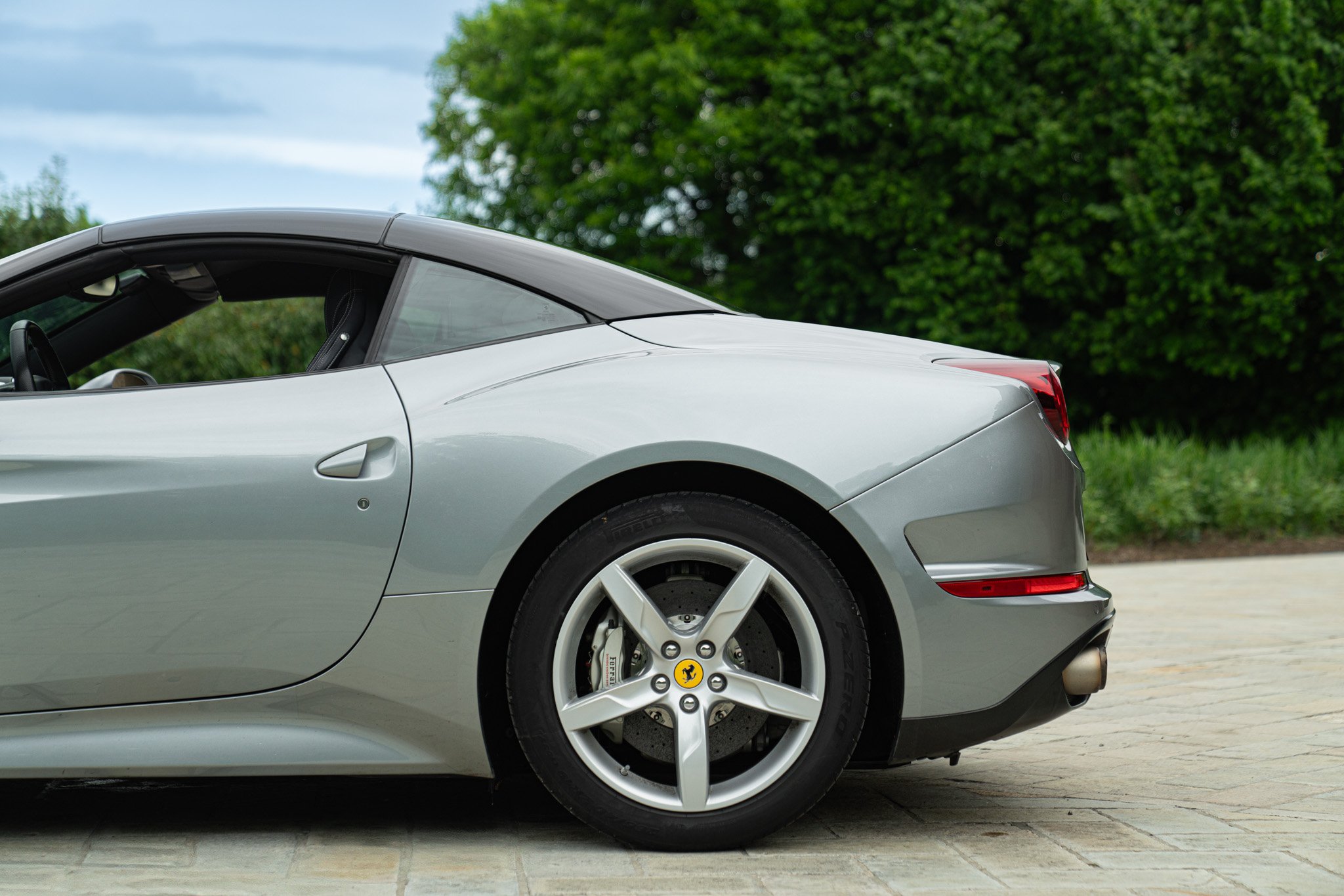Ferrari CALIFORNIA T 