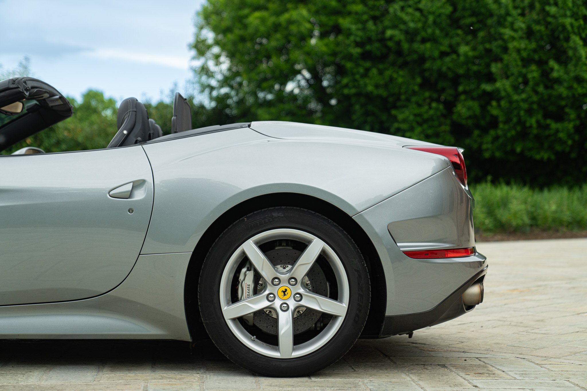 Ferrari CALIFORNIA T 