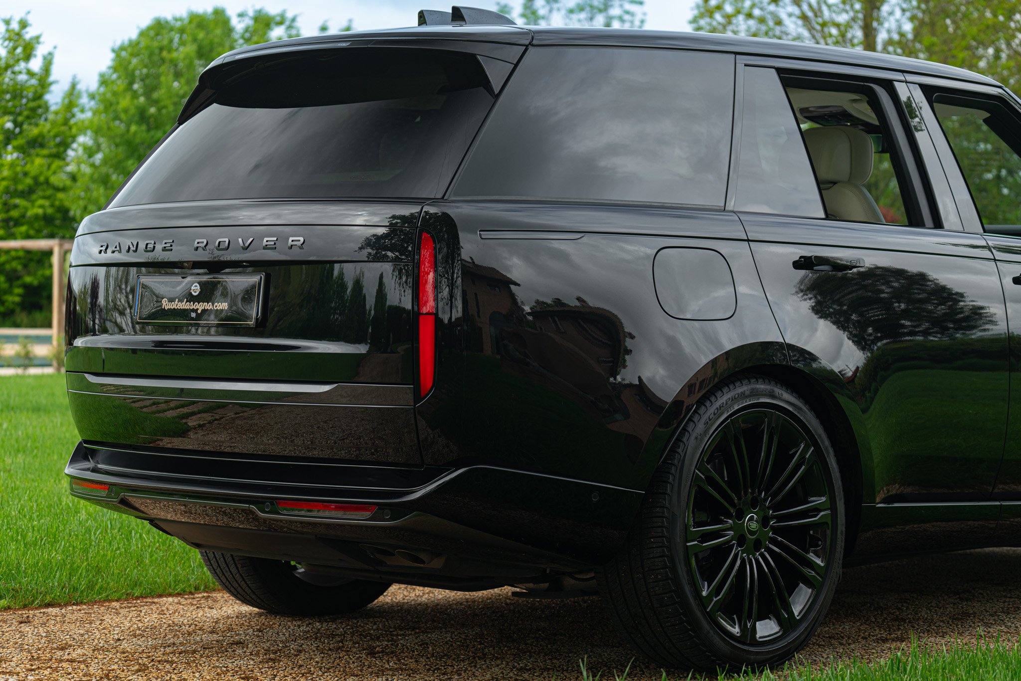 Land Rover RANGE ROVER 4.4 V8 AUTOBIOGRAPHY 